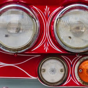 Фарове в червено