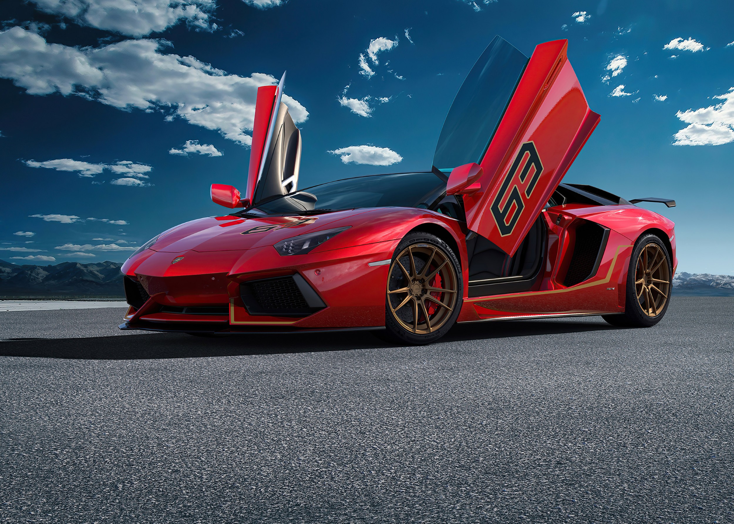 Червено Lamborghini с отворени врати на пътя